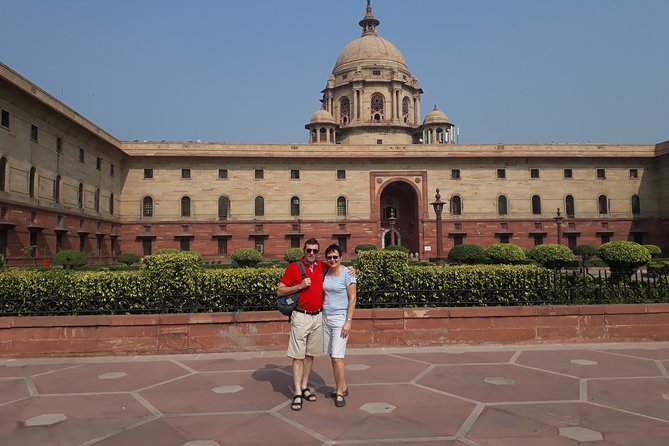 Full Day Old & New Delhi City Tour - Jama Masjid is the grand Old Delhi entrance