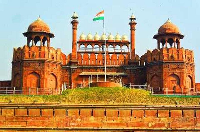 Full Day Private City Tour Including New and Old Delhi - Red Fort brings you into Mughal Delhi