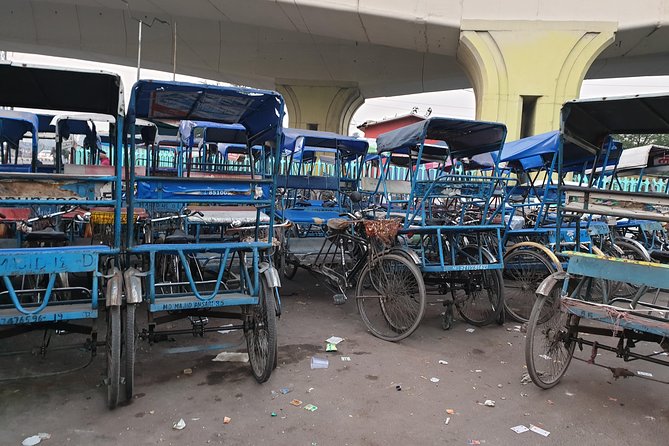 Full-Day Private Old and New Delhi Combo Tour - Chandni Chowk, Khari Baoli, and a rickshaw ride