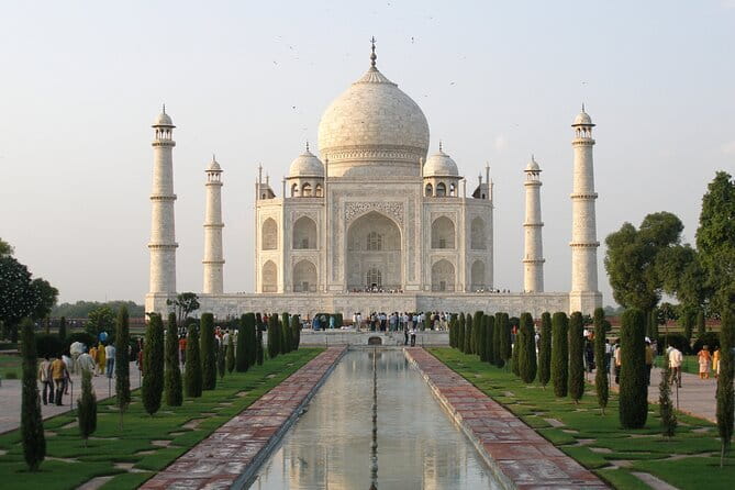 Full-Day Private Taj Mahal and Agra Fort Tour by Car from Delhi - A realistic day from start to finish