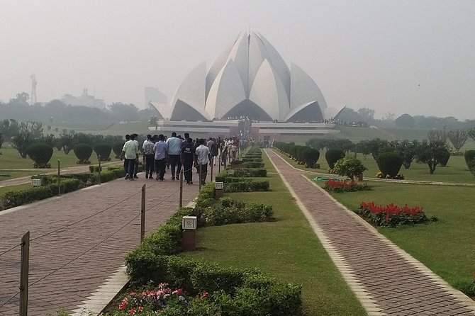 Full Day Tour of Delhi With Guide & Entrances - The Red Fort and the Mughal capital