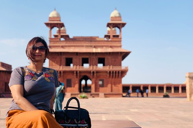 Glories of the Past-3 Day Tour to Delhi Agra Fatehpur-Taj & More - Agra Fort puts Mughal power in red sandstone