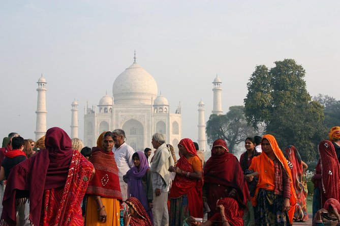Golden Triangle 6 Days Tour from New Delhi - Day 2: Akshardham and the first Taj Mahal view