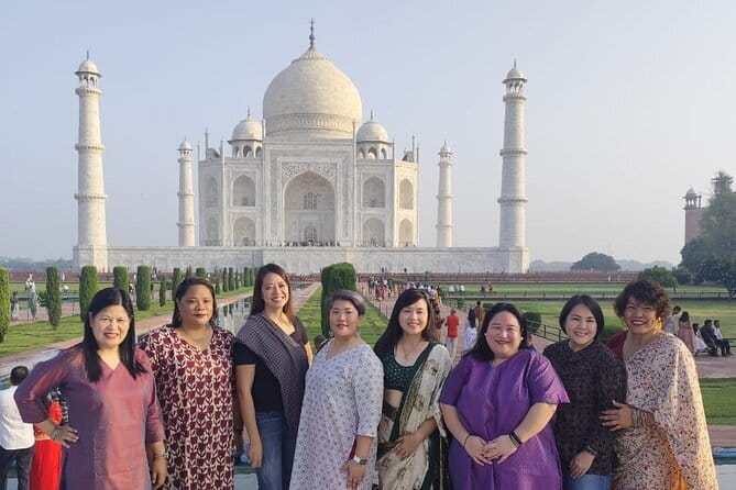 Golden Triangle Private Tour in India for 5 Days and 4 Nights - Day 1: Mughal Delhi, Gandhi’s memorial, and India Gate