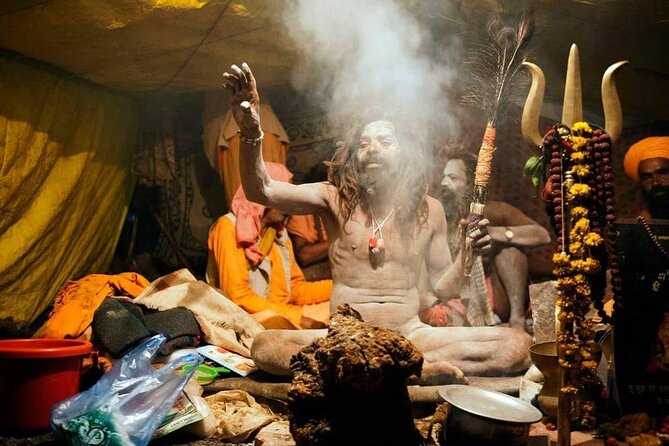 Golden triangle & The Burning city Varanasi 9 Nights - Delhi begins with Mughal gates and a Tuk-Tuk ride