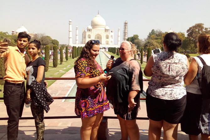 Golden Triangle Tour Delhi-Agra-Jaipur - Day two, sunrise at the Taj Mahal and Agra Fort