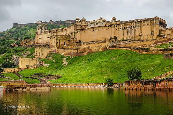 Golden Triangle with Wildlife and Royal Castle Stay - Day 5: Amber Palace and Jaipur’s royal center
