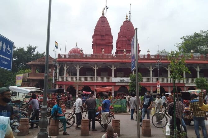 Half-Day Private Walking Tour of Old Delhi - Meeting the Guide at Red Fort Metro Station