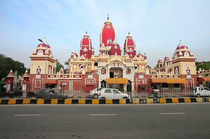 Half-Day Trip of Delhi's Temples & Spiritual Sites - Six Delhi faith sites in one carefully timed route