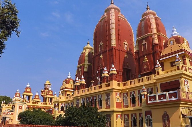 Half-Day Trip of Delhi's Temples & Spiritual Sites - A quick prayer at Pracheen Hanuman Mandir