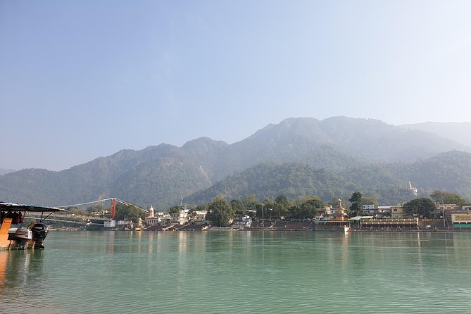 Haridwar and Rishikesh 1 Day Tour from Delhi With Lunch And Guide - Crossing Lakshman Jhula in Rishikesh