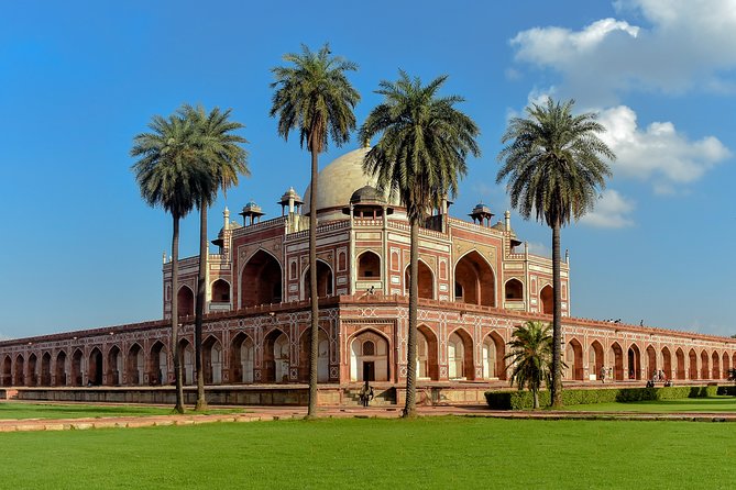 Humayun's Tomb tickets - Skip the line with Licensed Tour Guide - Why Humayun’s Tomb deserves time in Delhi