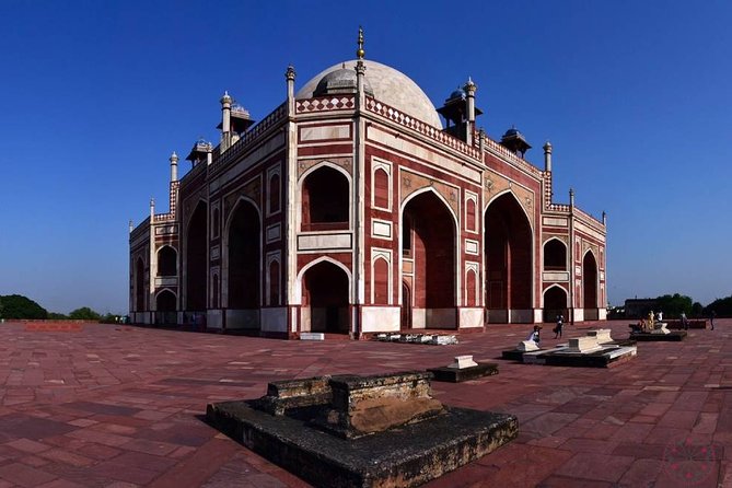 Humayun's Tomb tickets - Skip the line with Licensed Tour Guide - Choosing the ticket, guide, or transfer option
