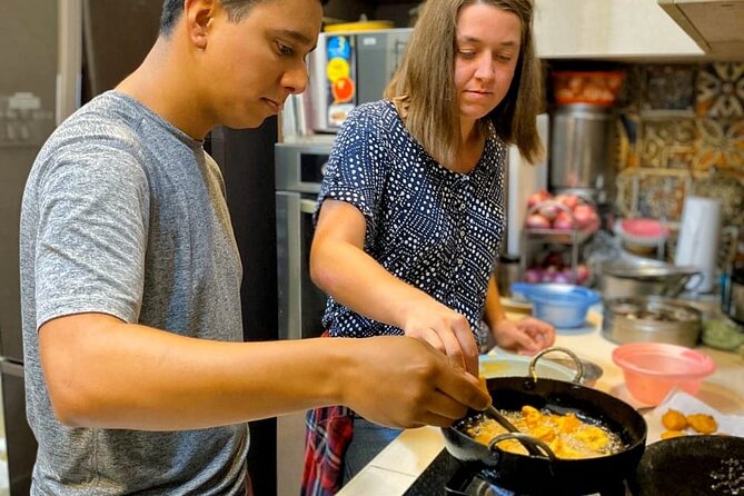 Indian Cooking Class in an Authentic Local Home – Learn 6 Dishes - A practical lesson in Indian spices
