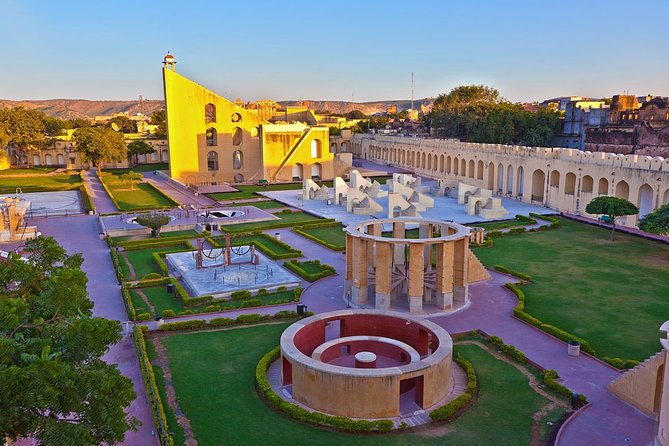 Jaipur City Private Day Tour From Delhi By Car-All Inclusive Tour - City Palace, royal rooms, and the heart of Jaipur