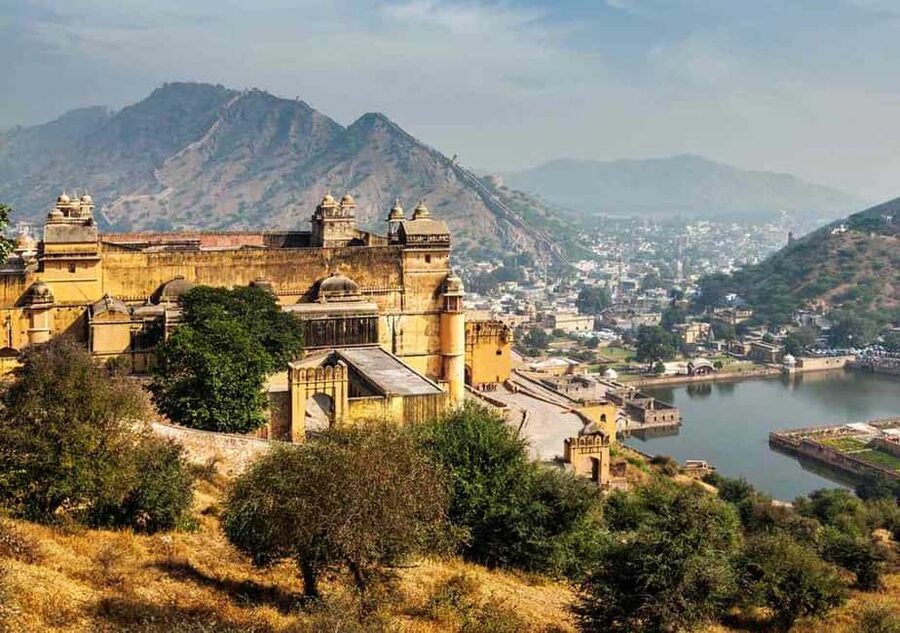 Jaipur Private Day Trip with Monument Tickets from New Delhi - Buffet lunch and a taste of Rajasthan