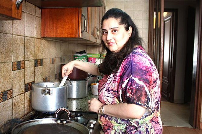 Kailash Colony Market Tour & Amritsari Cooking Class in New Delhi - From Kailash Colony Market to a Delhi kitchen