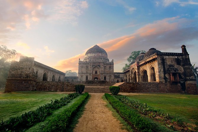 Lodhi Garden Heritage Walk - Walking among the 15th-century tombs