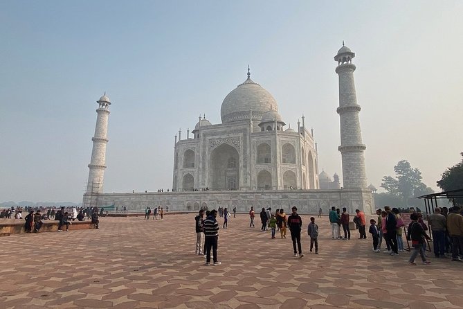 Luxury Taj Mahal by super fast train from Delhi all inclusive - What the private vehicle adds