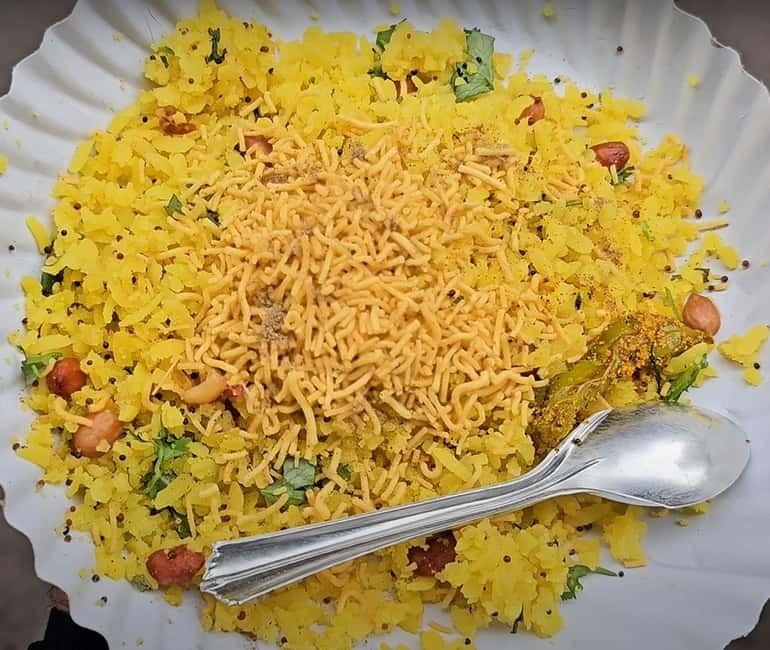 Magical Mathura Vrindavan Tour: Krishna's Homeland - Lunch is simple, local, and not included