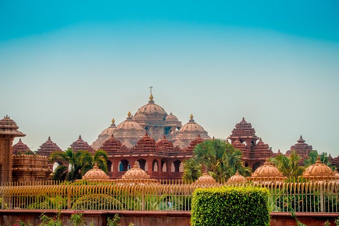 Mughal Heritage Tour Including Lodhi Garden, Humayun Tomb and Akshardham Temple - A private route through four sides of Delhi
