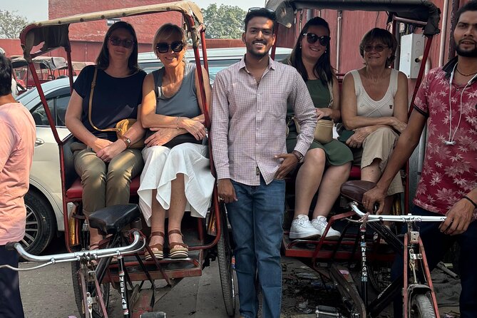 New Delhi and Old Delhi Tour Full Day - Starting at Gurudwara Bangla Sahib