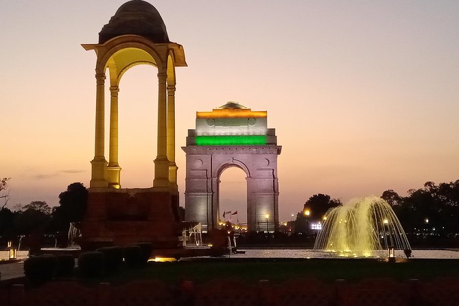 New Delhi Night Tour group tour - Meeting at Rajiv Chowk at 7 pm