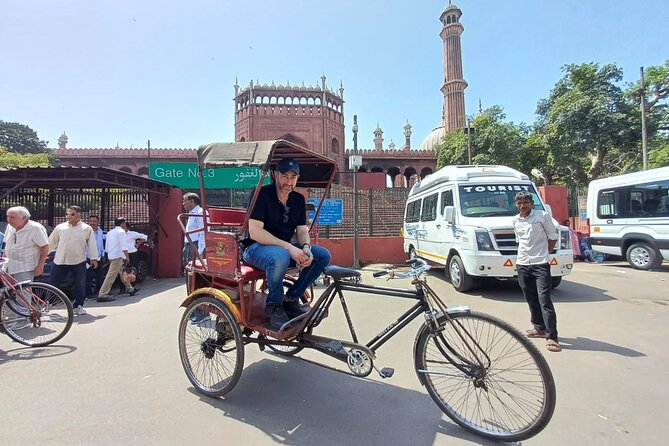 Old and New Delhi City tour - The Red Fort viewed from outside