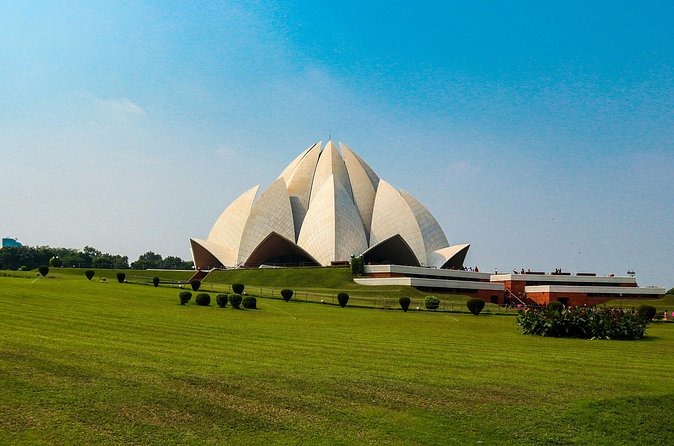 Old and New Delhi Private Guided City Tour - Humayun’s Tomb rewards a full hour