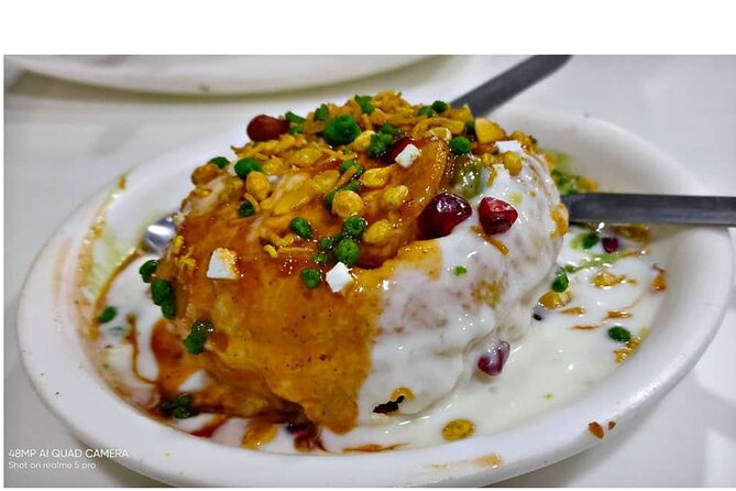 Old Delhi 15+ Food Tasting Walking Experience - How the tasting walk unfolds