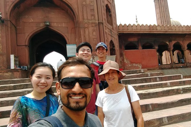 Old Delhi and Temples tour with a Local - Bangla Sahib and the langar kitchen