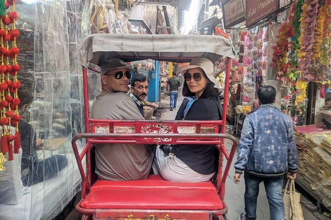 Old Delhi Heritage, Food and Spice Market Walking Tour - Five to seven vegetarian snacks, plus masala chai