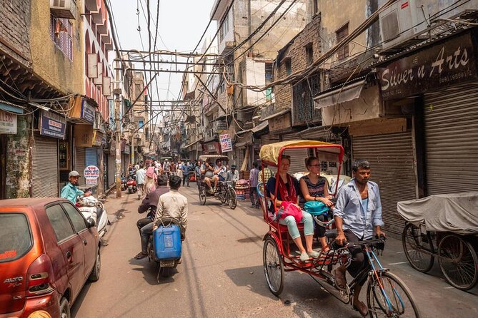 Old Delhi Heritage Walk and Half Day New Delhi Sightseeing - How the private transport affects the day