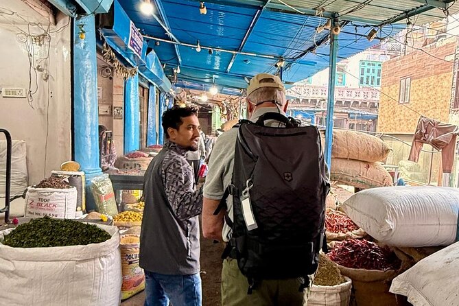 Old Delhi's Belly - A famous temple gives the afternoon a quieter start