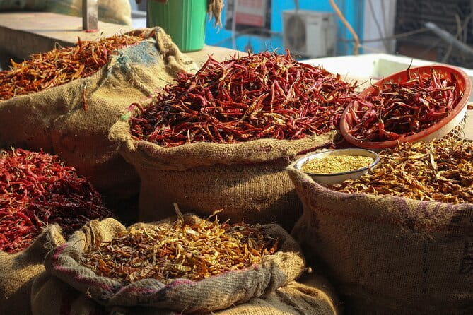 Old Delhi Street Food and Spice Market Tour - Group size, walking, and comfort