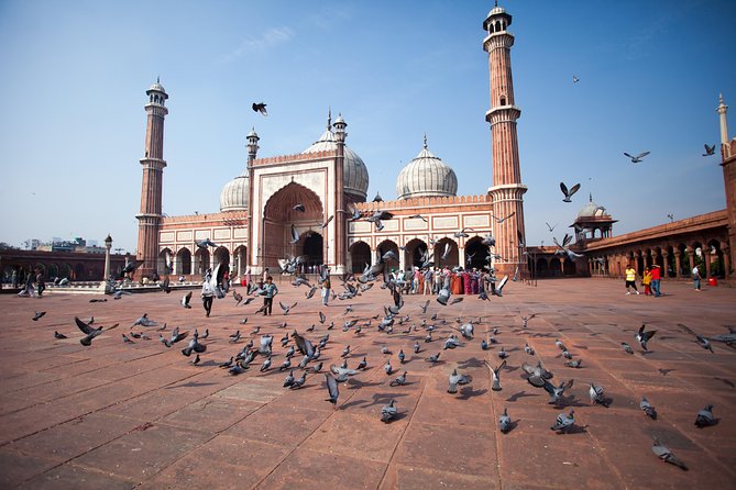 Old Delhi Street Food Tour – Explore Spices in Chandni Chowk - Chawri Bazaar starts the food story