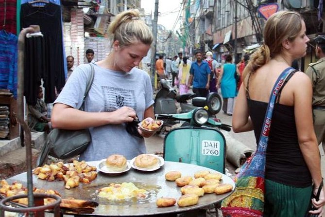 Old Delhi street Food Tour & spice market- For Indian food lover - Chawri Bazar: your first look at Old Delhi