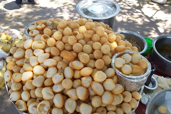 Old Delhi Street Food Tour With Spice Market On Tuk Tuk - The Spice Market as a Final Shopping Stop