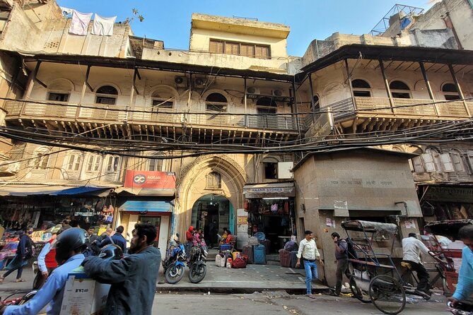 Old Delhi through the Hidden Alleys Walking Tour - Entering the galis of Shahjahanabad