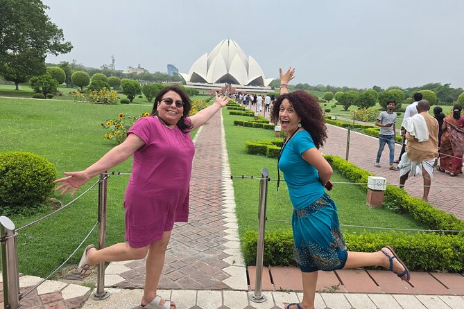 Old Delhi Tour by Tuk-Tuk Street Food and Shopping Experience - Shopping in Old Delhi bazaars