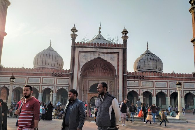 Old Delhi tour with a Local - What Deepak adds to the experience
