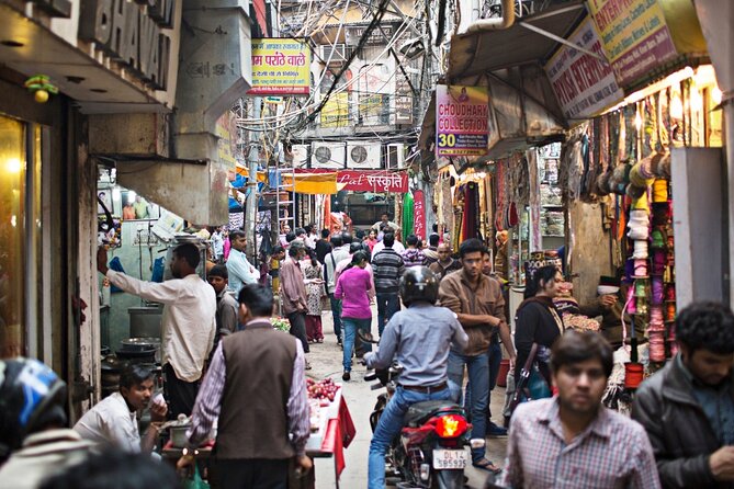 Old Delhi Tour with Tuk-Tuk/Rickshaw Ride - Starting from Delhi, Gurugram, or Noida