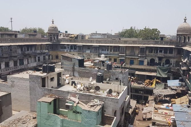 Old Delhi Walking Tour - The Red Fort and Delhi’s Mughal setting