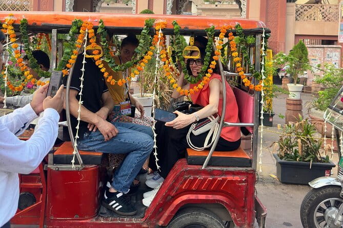 Old Delhi Walking Tour: Food, Culture & Spice Bazaars - The tuk tuk ride through Old Delhi’s tight lanes