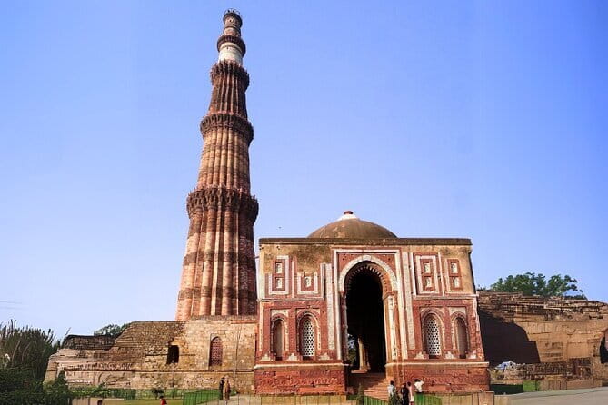 Old & New Delhi City Private Tour - Half Day or Full Day Options - Jama Masjid is the fitting finale to Old Delhi