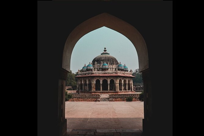 Old & New Delhi Private City Tour – Traveler’s Choice (Top Rated) - Choosing between Akshardham, Humayun’s Tomb, Qutub Minar, and Lotus Temple