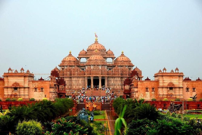 Old & New Delhi Private Tour-Half Day or Full Day Delhi City Tour - A cycle rickshaw through Chandni Chowk