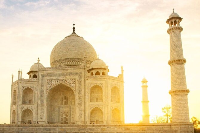Overnight Taj Mahal Tour By car - Should you book the overnight Taj Mahal tour by car?