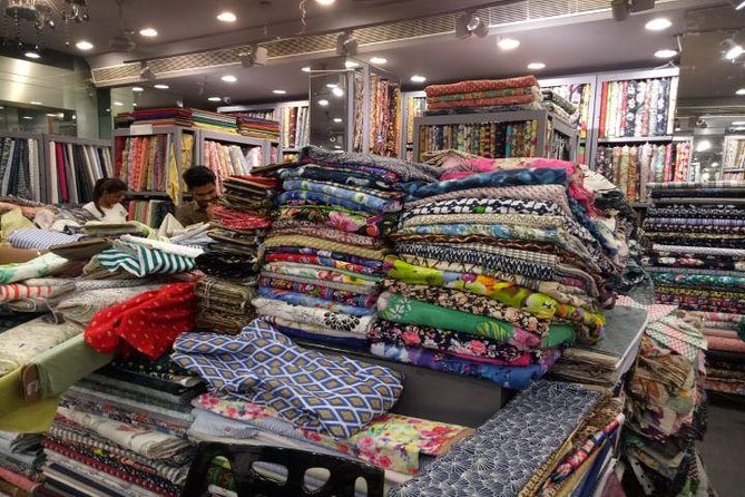 Personalized Old & New Delhi Markets & Shopping Tour - Dariba Kalan and Kinari Bazaar: jewels, wedding trim, and Old Delhi atmosphere