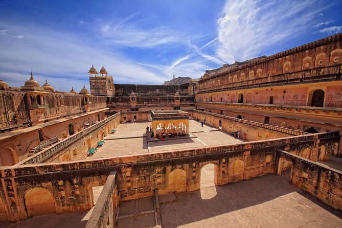 Private 4-Day Golden Triangle Tour from New Delhi - Day two: Abhaneri, Jaipur’s royal center, and Jantar Mantar
